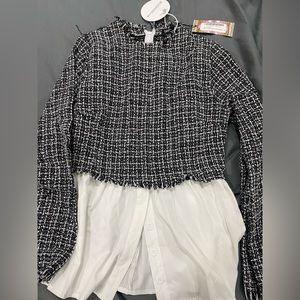 NWT Boohoo top - perfect for work or weekend wear!